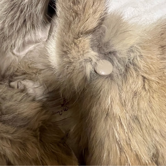 Rare GIVENCHY Coyote FUR COAT - Picture 2 of 10